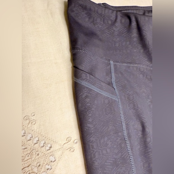 Ariat Women's Zia Embossed Riding Tights - Dark Gray size medium - Picture 12 of 15